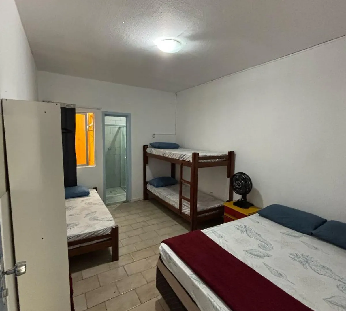 Suites Yellow House Bc Balneário Camboriú 브라질