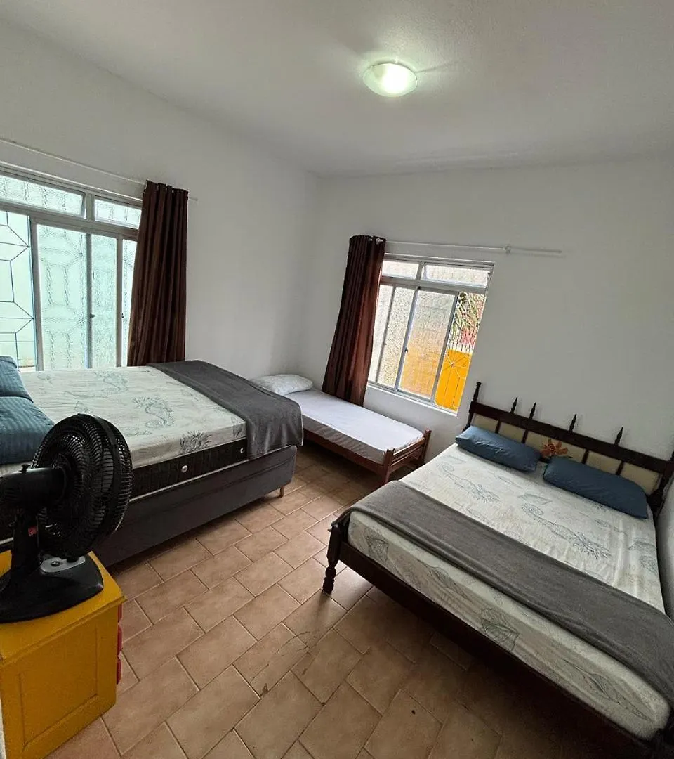 Suites Yellow House Bc Balneário Camboriú 0*,