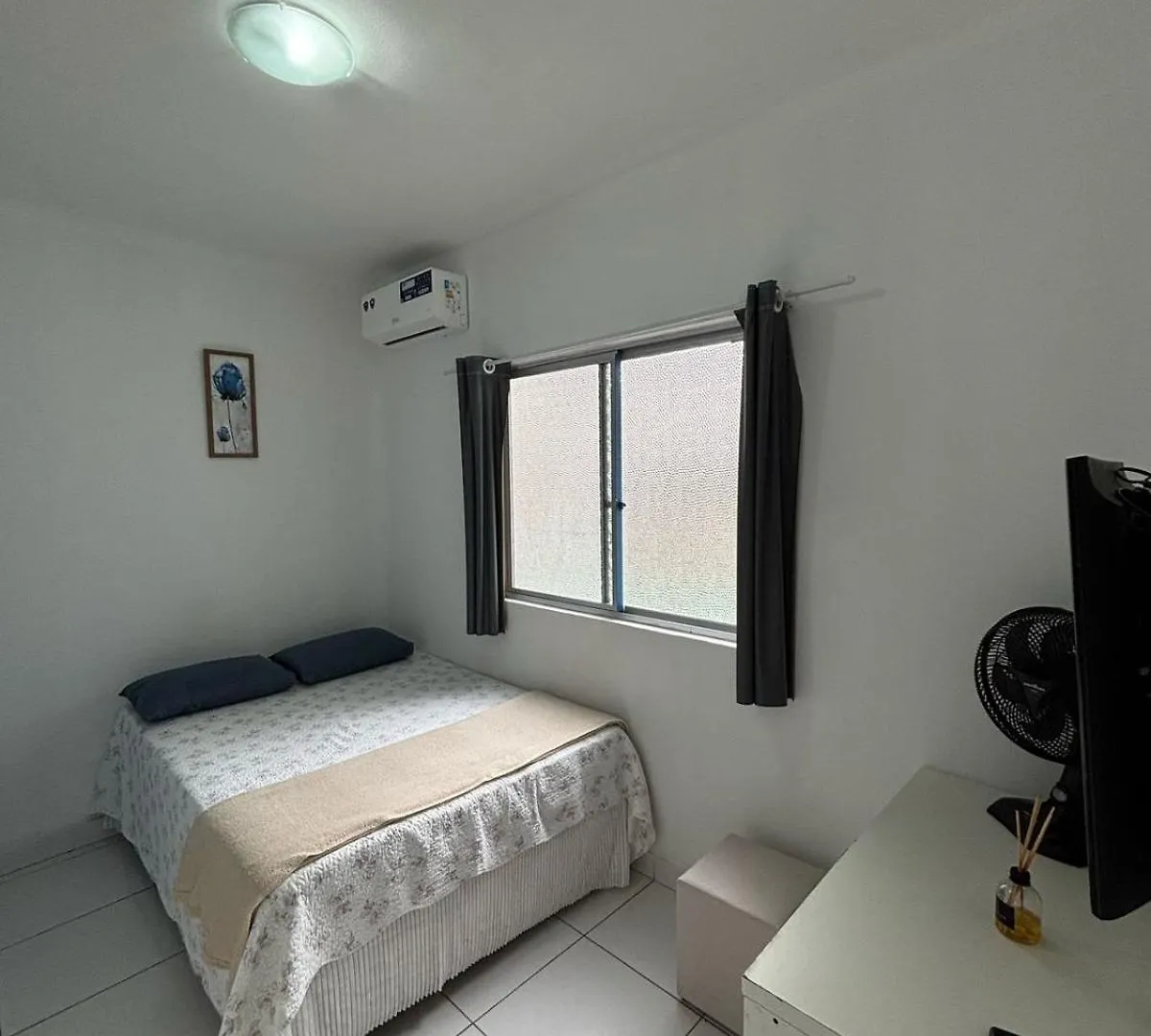 Suites Yellow House Bc Balneário Camboriú 브라질